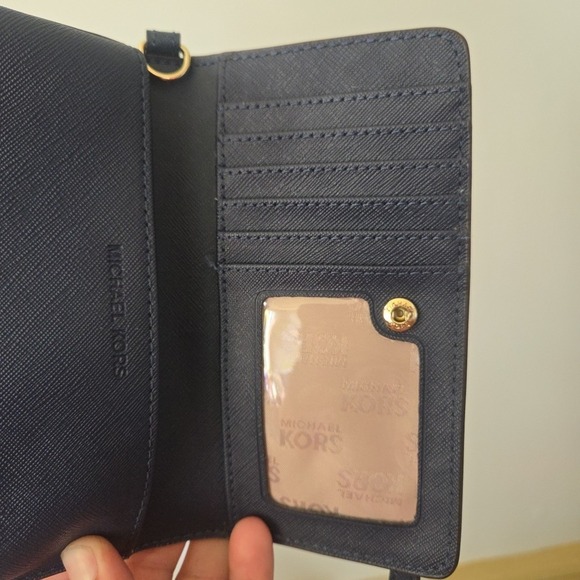 Michael Kors Blue White Daisy Floral Zipper Cell Phone Wallet - Picture 11 of 13